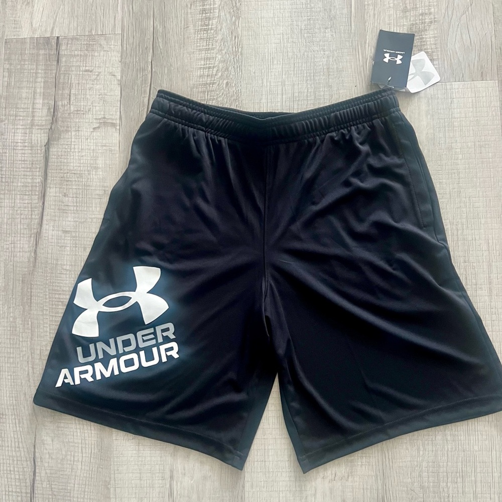 Boys Under Armour shorts
